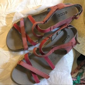 💲⬇️ Ecco strappy sandals, size EU40